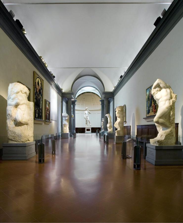 Historic Center Palace - Huge 4 Bedrooms Santa Croce Apartment - By LikehomeFirenze Eksteriør bilde