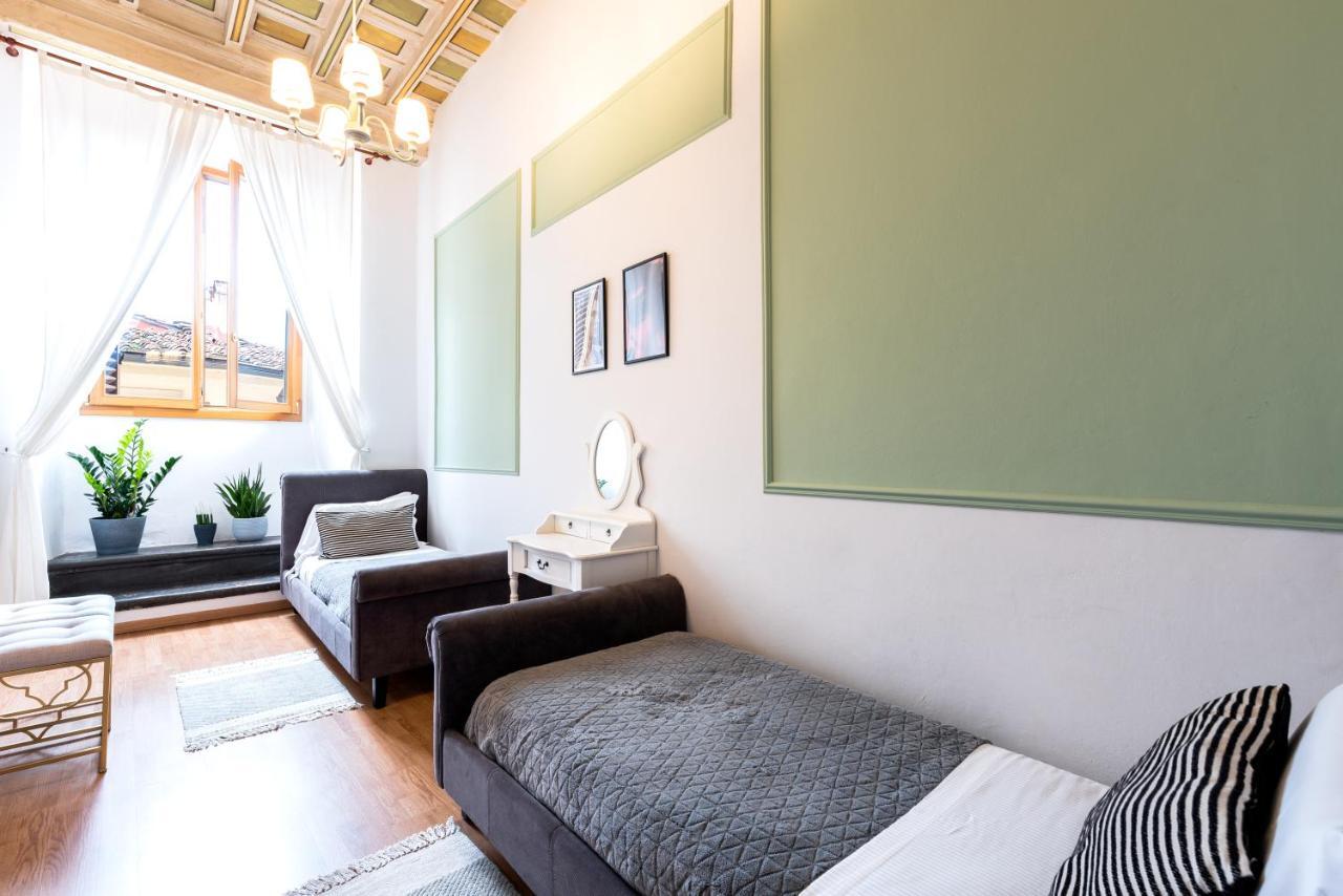 Historic Center Palace - Huge 4 Bedrooms Santa Croce Apartment - By LikehomeFirenze Eksteriør bilde